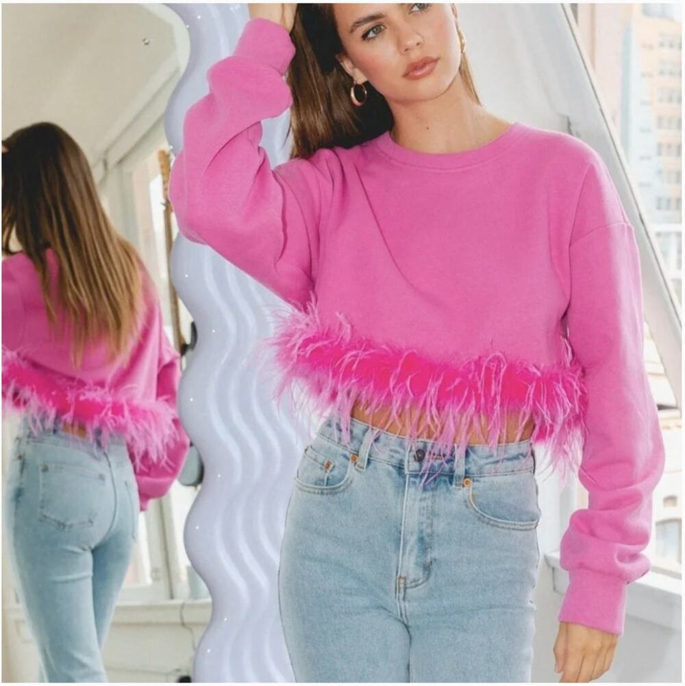 New with tags! Le Lis Crop Feather Trim Sweater. Size Large